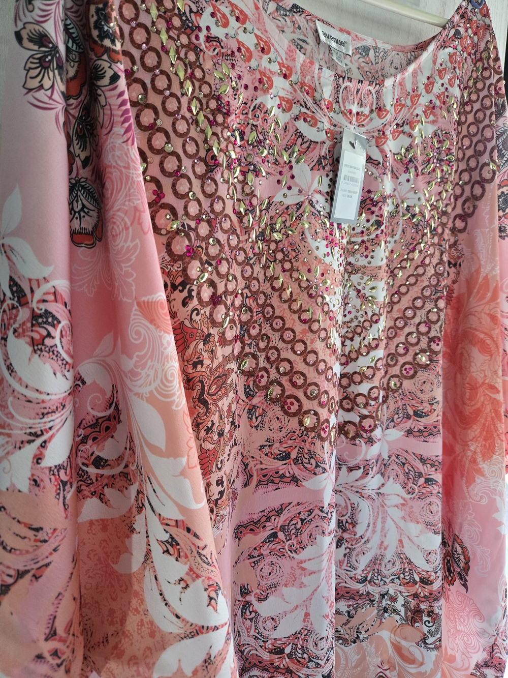 Avenue Pink Embellished Paisley Tunic - Picture 4 of 4